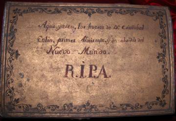 Urna funeraria con los restos de Colón en la Catedral de Sevilla. / Grupo investigador/UGR