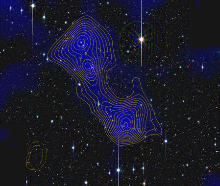 <p>Filamento de materia oscura entre A222 y A223. Imagen: Jörg Dietrich (Observatorio de la Universidad de Múnich).</p>