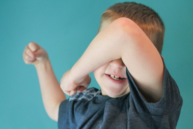 <p>Los síntomas del trastorno por espectro autista no aparecen hasta que los niños tienen dos o más años. / Fotolia</p>