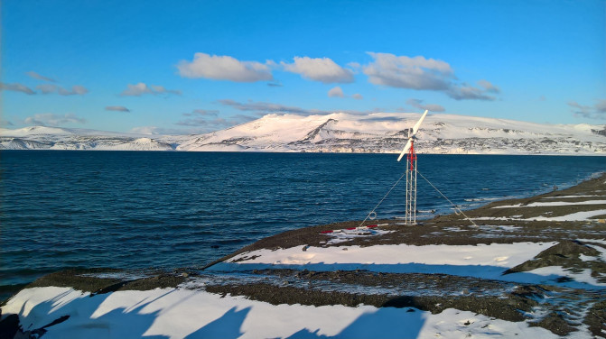 ANTARTIDA 1_Aerogenerador invernada