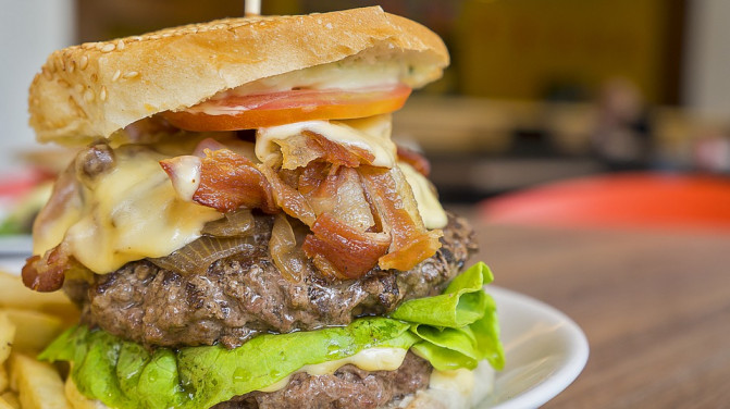 hamburguesa grasa