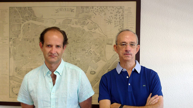 Los profesores de la US Álvaro Gómez (izquierda) y Rafael Pino (derecha). / US Los profesores de la US Álvaro Gómez (izquierda) y Rafael Pino (derecha). / US