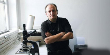 <p>El bioquímico Andrés Carrasco (16 de junio de 1946 - 10 de mayo de 2014) luchó contra los efectos de los agroquímicos en las personas. / Biodiversidadla</p>