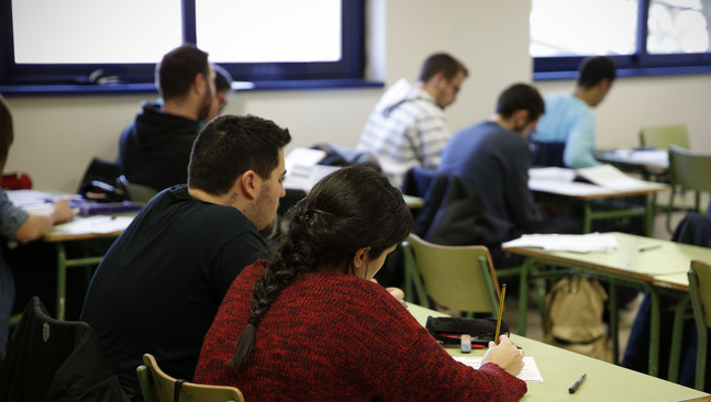 Ganar el premio es muy complicado, ya que solo otorgan 20 por año, lo que supone el 5,2% del total de los alumnos que se presentan. / SINC.