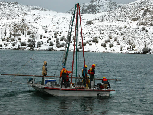 <p>Campaña de investigación en el lago Enol. Imagen: Ana Moreno et al./IPE(CSIC)</p>