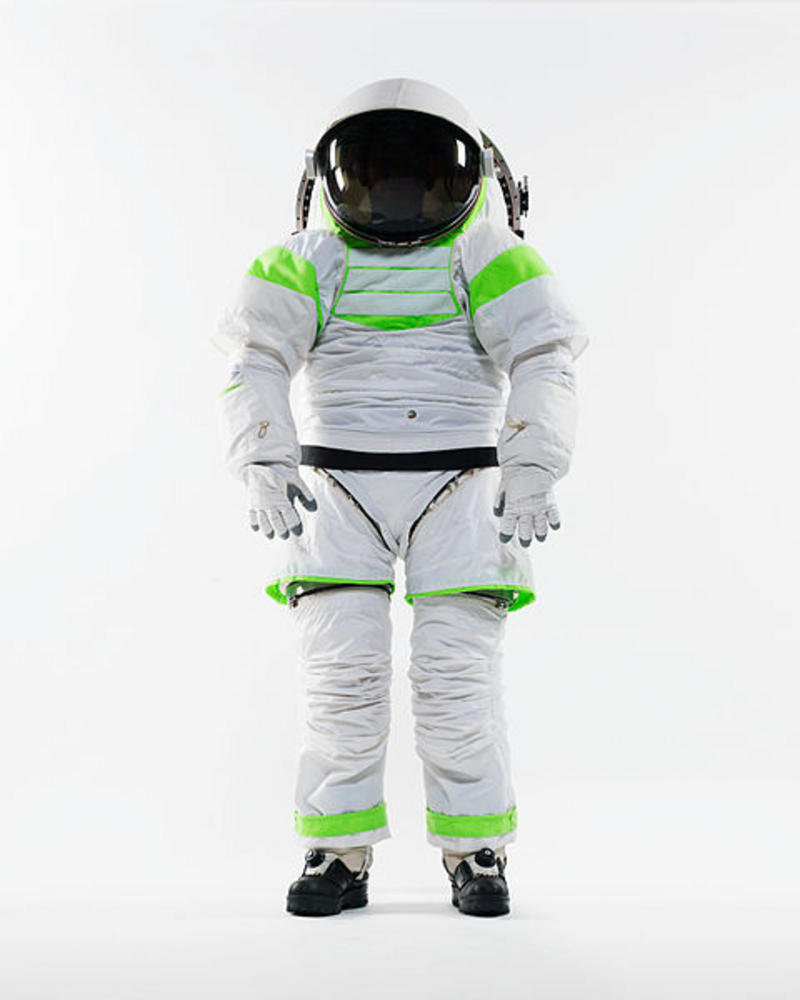 Z-1-el-nuevo-traje-espacial-de-la-NASA_image800_.jpg