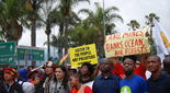 Miles de manifestantes piden en Durban 
