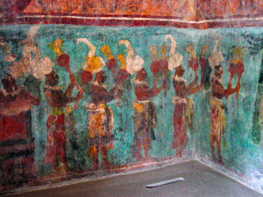 <p>Pinturas de Bonampak. / <a href="http://www.flickr.com/photos/darij/3616942115/sizes/o/" target="_blank">Darij & Ana</a></p>