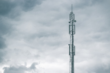 <p>Las antenas de telefonía móvil son las que más contribuyeron a la exposición total. / Photo by <a href="https://unsplash.com/photos/b5R9DkAkGTM?utm_source=unsplash&utm_medium=referral&utm_content=creditCopyText" target="_self">Echo Grid</a> on <a href="https://unsplash.com/?utm_source=unsplash&utm_medium=referral&utm_content=creditCopyText" target="_self">Unsplash</a>.  Creative Commons</p>