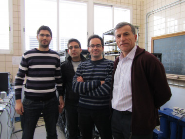 <p>Investigadores del grupo Sistemas eléctricos de potencia de la Universidad de Sevilla. Imagen: Fundación Descubre.</p>