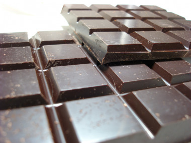 <p>No hubo diferencias entre los participantes que recibieron chocolate caliente rico en el antioxidante flavanol y los que tomaron uno pobre en este compuesto./ <a href="http://www.flickr.com/photos/johnloo/" target="_blank">John Loo</a></p>