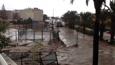<p><em>En la foto, las graves inundaciones que tuvieron lugar en Vera (Almería) en septiembre de 2012 (FOTO: PABLO LEÓN, YOUTUBE).</em></p>