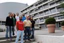 Científicos del ICMA en Grenoble a la entrada del ILL.