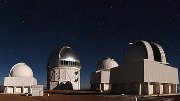 La cámara de energía oscura DECam comienza a cartografiar el universo La cámara de energía oscura DECam comienza a cartografiar el universo