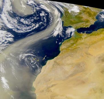 Las nubes de polvo africano contribuyen a superar los límites de partículas en suspensión en Madrid
