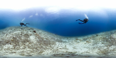 <p>Arrecifes de coral en 2013, Bonaire. / Catlin Seaview Survey.</p>