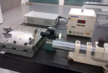<p>Montaje para la calibración del autocolimador desarrollado. / © IK4-TEKNIKER</p>