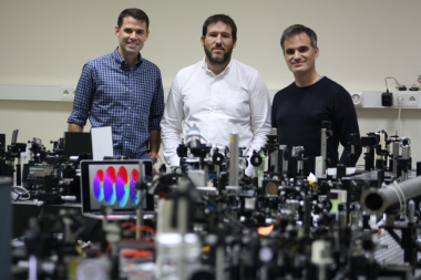 <p>Dispositivos utilizados por los investigadores para realizar el estudio. / DiCYT</p>