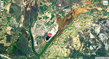 <p>Vista del polo químico de Huelva, localizado como un punto de conflicto industrial en el atlas. / EJATLAS</p>