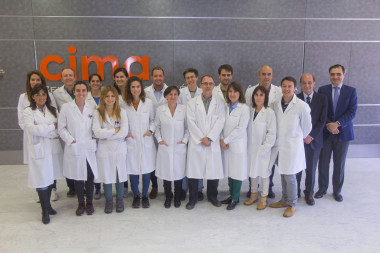 <p>Investigadores en el proyecto Vivet. En el centro, Gloria González Aseguinolaza y en el extremo derecho Jesús Hernández. / CIMA. Elisabeth Frauca</p>