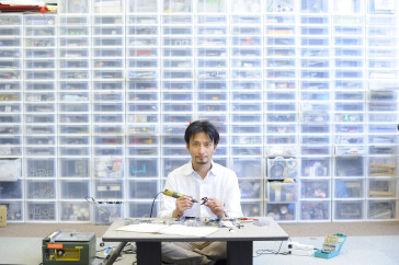 Profesor Tomotaka Takahashi