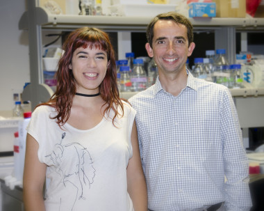 <p>Víctor Borrel y Ana Villalba, los dos investigadores del Instituto de Neurociencias de Alicante que han participado en el estudio. / INA</p>