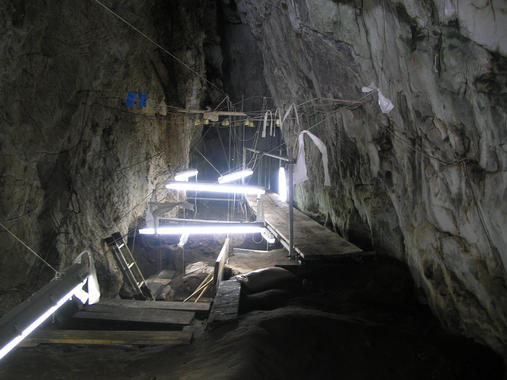 <p>Excavaciones en Gorham. Autor: Grupo de investigación hispano-británico.</p>
