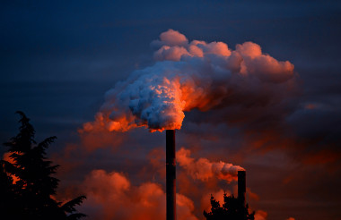 <p/>El diÃ³xido de carbono es uno de los principales gases responsables del calentamiento global. / Pixabay” style=”” /><span style=