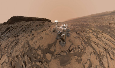 <p>Autoretrato del <em>rover</em> Curiosity operando en el suelo marciano. / NASA/JPL-Caltech/MSSS</p>