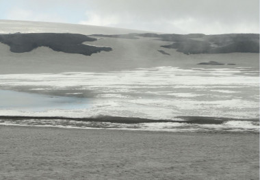 <p>Imagen de Islandia durante una campaña de muestreo de microorganismos extremófilos del equipo del Centro de Investigación Alemana de Geociencias. / Amedea Perfumo</p>