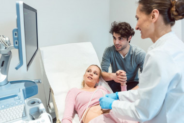 <p>La microbiota vaginal anormal está asociada con un resultado reproductivo deficiente en pacientes que se someten a fecundación in vitro. / Adobe Stock</p>