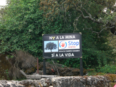 <p/>La plataforma ciudadana Stop Uranio es una de las opositoras al proyecto de la mina / Maykel Pérez” /><span style=