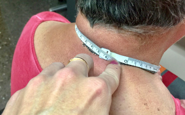 Los investigadores han descubierto que la circunferencia del cuello sirve de referencia para detectar posibles casos de malnutrición. / Beatriz Lardiés