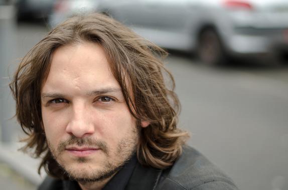 <p>Eparquio Delgado, autor de ‘Los libros de autoayuda, ¡vaya timo!’, en una foto cedida por él mismo. </p>