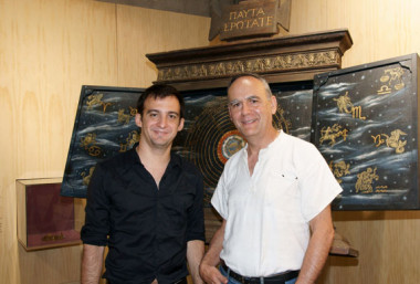 <p>Alejandro Amenábar y Antonio Mampaso. <a href="http://www.plataformasinc.es/index.php/esl/imagenes/inicio/(imagen)/34405" target="_blank">Foto</a>: Carmen del Puerto (Museo de la Ciencia y el Cosmos de Tenerife).</p>