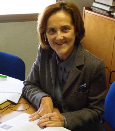<p>Rosa Mª Claramunt, en su despacho de la facultad de Ciencias de la UNED.</p>