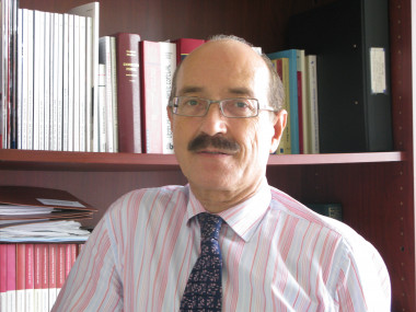 <p>Carlos María Romeo Casabona, director de la Cátedra Interuniversitaria de Derecho y Genoma Humano de las universidades de Deusto y del País Vasco.</p>