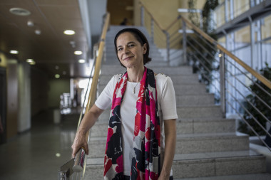 <p>En la imagen, Yasmine Belkaid en el Centro Nacional de Investigaciones Oncológicas. / Olmo Calvo / SINC</p>