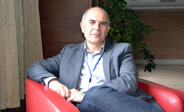 <p>Eduardo Fernández Jover, catedrático en neurociencia por la Universidad Miguel Hernández de Elche. / Foto SENC.</p>