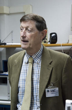 <p>
Robert Williams, presidente de la Unión Astronómica Internacional, durante su visita al Instituto de Astrofísica de Canarias.<br />Crédito: Miguel Briganti (SMM/IAC).</p>