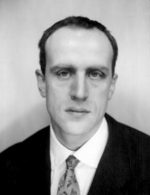 <p><strong>2. Boris Vian de interminables heterónimos.</strong> Aunque Vian (Ville-dAvray, 1920 – París, 1959) fue ingeniero metalúrgico, sus pasiones eran la música y la literatura. A los 20 años formó parte de una orquesta de jazz y a los 23 escribió sus primeras novelas, como <em>La espuma de los días</em>. / <a href="http://upload.wikimedia.org/wikipedia/commons/f/fd/Boris_Vian.jpg" target="_blank">Wikipedia</a></p>