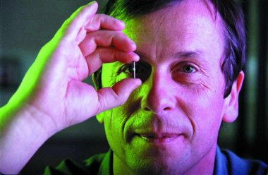 <p>Kevin Warwick en una imagen cedida por él.</p>
