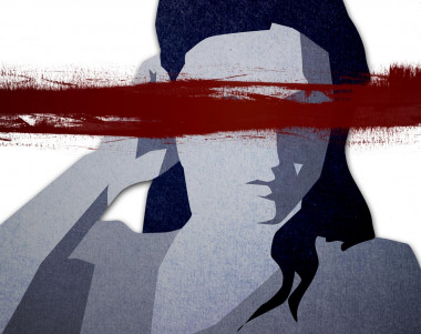 <p>Al presentar como atractiva a la acusada de matar a su maltratador, los participantes le atribuyeron mayor responsabilidad en los hechos. Imagen: <a href="http://www.flickr.com/photos/truthout/7598621902/sizes/o/in/photostream/" target="_blank">Trurthout</a></p>