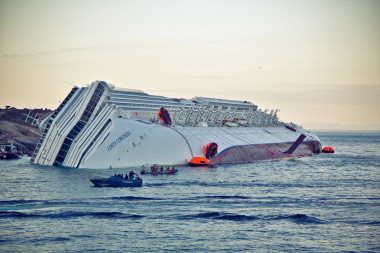 <p>Fotografía del crucero "Costa Concordia. Imagen: <a href="http://www.flickr.com/photos/darkroomproductions/6730290777/sizes/l/" target="_blank">Darkroom productions</a></p>