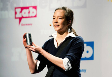 <p>Una participante de la edición británica de Famelab. Imagen: British Council</p>