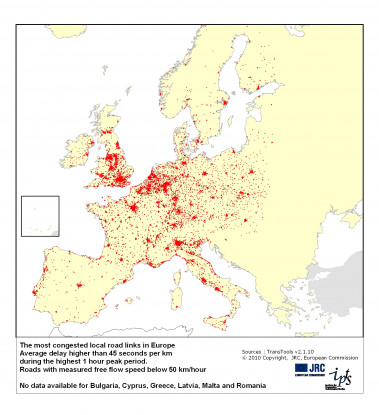 <p>Mapa de congestión en las carreteras locales o urbanas de Europa, en las que se circula a menos de 50 km/h. España es el país mejor situado, con menos retrasos por kilómetro en hora punta en este tipo de vías.</p>