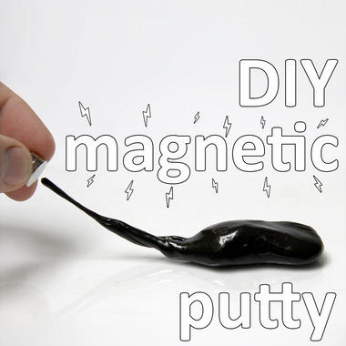 <p>Aunque se puede comprar, Michael Saurus, inventor de multitud de objetos curiosos, explica <a href="http://www.instructables.com/id/magnetic-silly-putty/?ALLSTEPS" target="_blank">cómo fabricar</a> una versión casera de la masilla magnética a partir de plastilina y polvo de óxido de hierro.</p>
