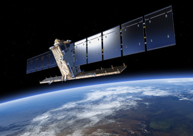 <p>Ilustración de Sentinel-1A, el primero de una familia de satélites que nos permitirán mirar la Tierra con nuevos ojos. / ESA </p>