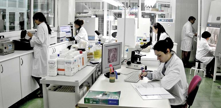 <p>Laboratorios de la empresa Innaves, en Vigo. / Innaves.</p>
