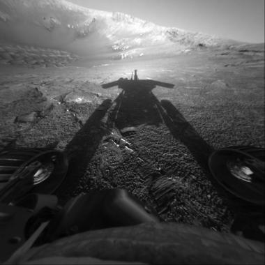 <p>Fotografía de la sombra del propio Opportunity en Marte. / Mars Exploration Rover Mission, JPL, NASA</p>